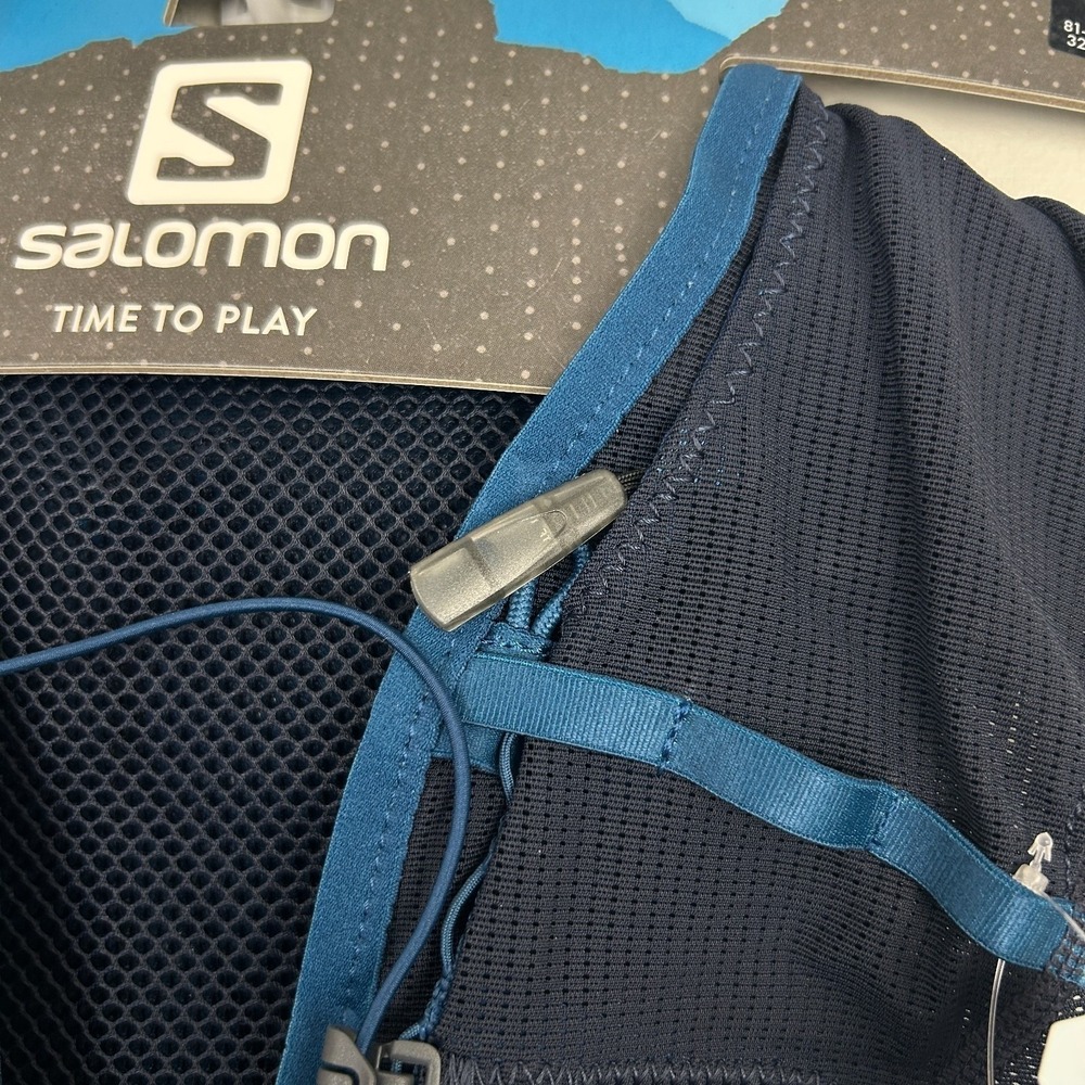 NEW Salomon ADV Skin 8 W, Hydration & Storage Vest w/ 2 500ml Flasks Womens XS - Picture 11 of 15